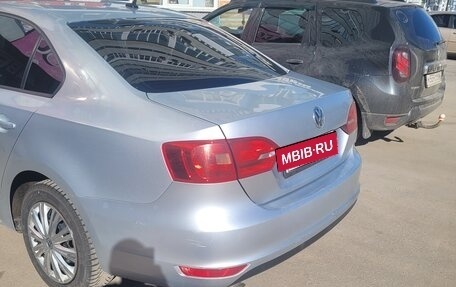 Volkswagen Jetta VI, 2012 год, 800 000 рублей, 6 фотография