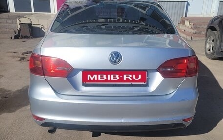 Volkswagen Jetta VI, 2012 год, 800 000 рублей, 5 фотография