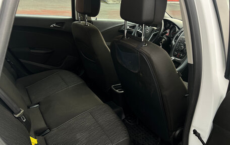 Opel Astra J, 2014 год, 850 000 рублей, 11 фотография