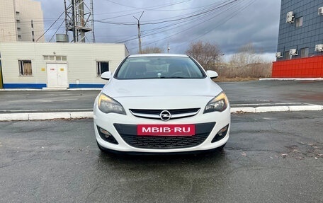 Opel Astra J, 2014 год, 850 000 рублей, 6 фотография