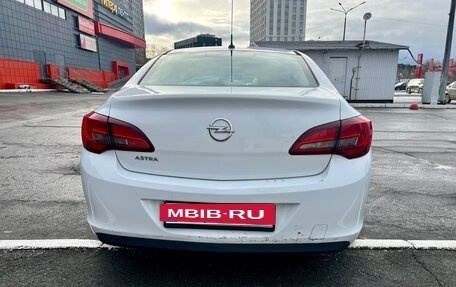 Opel Astra J, 2014 год, 850 000 рублей, 5 фотография