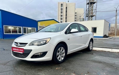 Opel Astra J, 2014 год, 850 000 рублей, 2 фотография