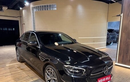 Mercedes-Benz E-Класс, 2020 год, 4 400 000 рублей, 23 фотография