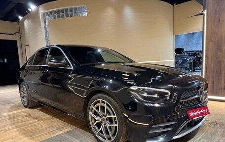 Mercedes-Benz E-Класс, 2020 год, 4 400 000 рублей, 24 фотография