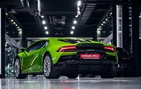 Lamborghini Huracán, 2020 год, 24 000 000 рублей, 6 фотография