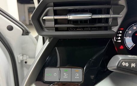 Audi A3, 2021 год, 2 380 000 рублей, 14 фотография