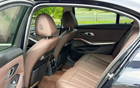 BMW 3 серия, 2022 год, 3 100 000 рублей, 11 фотография