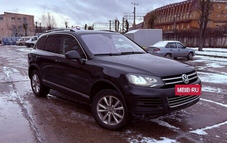 Volkswagen Touareg III, 2011 год, 1 700 000 рублей, 2 фотография