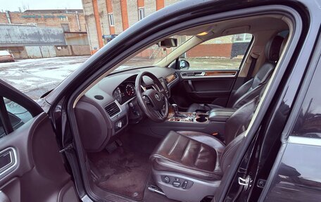 Volkswagen Touareg III, 2011 год, 1 700 000 рублей, 5 фотография