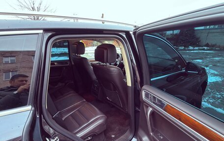 Volkswagen Touareg III, 2011 год, 1 700 000 рублей, 10 фотография