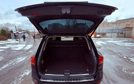 Volkswagen Touareg III, 2011 год, 1 700 000 рублей, 9 фотография