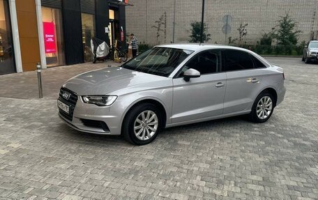Audi A3, 2015 год, 1 470 000 рублей, 2 фотография