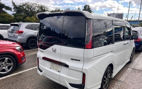 Honda Stepwgn IV, 2017 год, 1 700 000 рублей, 3 фотография