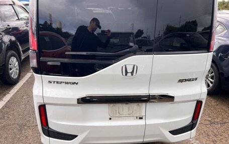 Honda Stepwgn IV, 2017 год, 1 700 000 рублей, 6 фотография