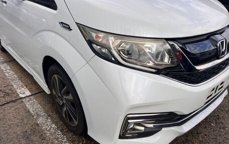 Honda Stepwgn IV, 2017 год, 1 700 000 рублей, 13 фотография