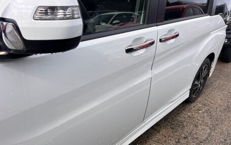 Honda Stepwgn IV, 2017 год, 1 700 000 рублей, 10 фотография