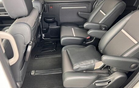 Honda Stepwgn IV, 2017 год, 1 700 000 рублей, 21 фотография