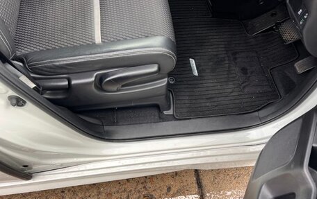 Honda Stepwgn IV, 2017 год, 1 700 000 рублей, 34 фотография