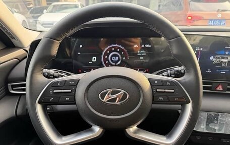 Hyundai Elantra, 2022 год, 1 590 000 рублей, 8 фотография