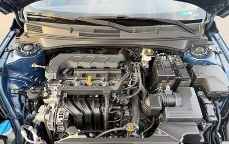 Hyundai Elantra, 2022 год, 1 590 000 рублей, 16 фотография