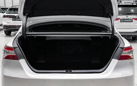 Toyota Camry, 2021 год, 3 150 000 рублей, 12 фотография