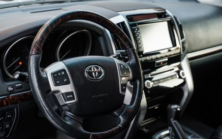 Toyota Land Cruiser 200, 2012 год, 4 200 000 рублей, 20 фотография