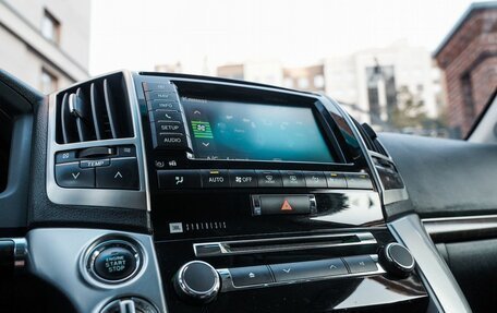 Toyota Land Cruiser 200, 2012 год, 4 200 000 рублей, 25 фотография