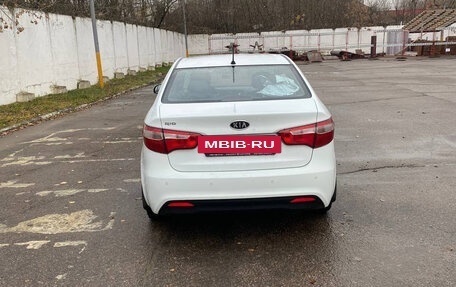 KIA Rio III рестайлинг, 2012 год, 690 000 рублей, 2 фотография