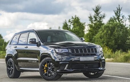 Jeep Grand Cherokee, 2018 год, 7 000 000 рублей, 4 фотография