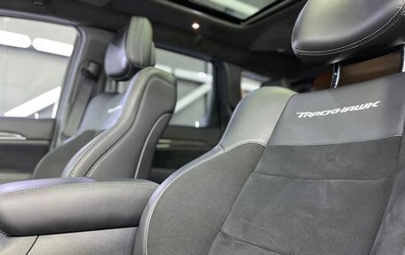 Jeep Grand Cherokee, 2018 год, 7 000 000 рублей, 10 фотография