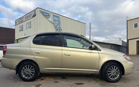 Toyota Platz, 2000 год, 350 000 рублей, 2 фотография