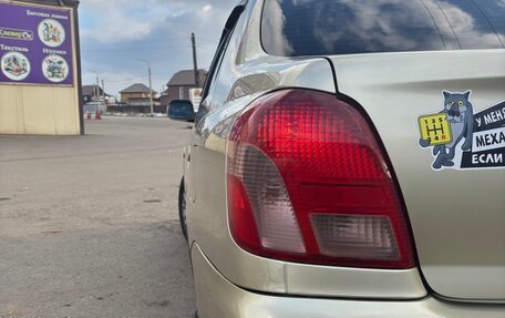 Toyota Platz, 2000 год, 350 000 рублей, 8 фотография