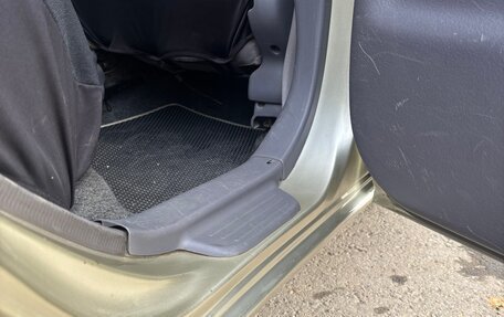 Toyota Platz, 2000 год, 350 000 рублей, 18 фотография