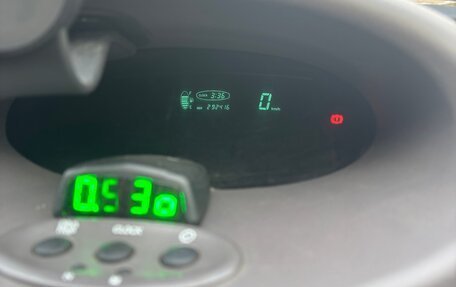 Toyota Platz, 2000 год, 350 000 рублей, 34 фотография