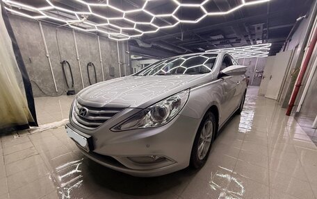 Hyundai Sonata VI, 2010 год, 1 450 000 рублей, 5 фотография