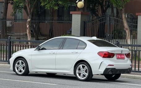 BMW 1 серия, 2022 год, 2 200 000 рублей, 4 фотография