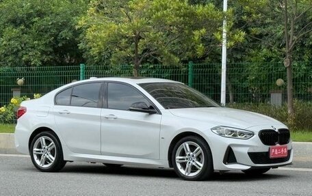 BMW 1 серия, 2022 год, 2 200 000 рублей, 7 фотография