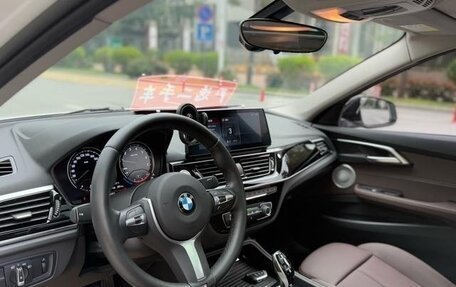 BMW 1 серия, 2022 год, 2 200 000 рублей, 8 фотография