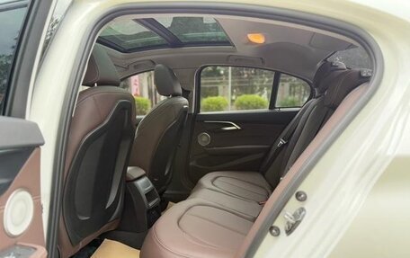 BMW 1 серия, 2022 год, 2 200 000 рублей, 13 фотография