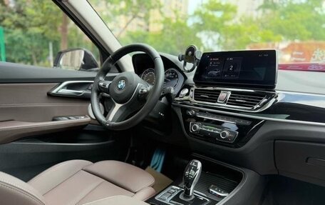 BMW 1 серия, 2022 год, 2 200 000 рублей, 10 фотография