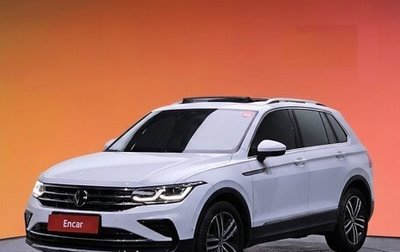 Volkswagen Tiguan II, 2024 год, 4 450 000 рублей, 1 фотография