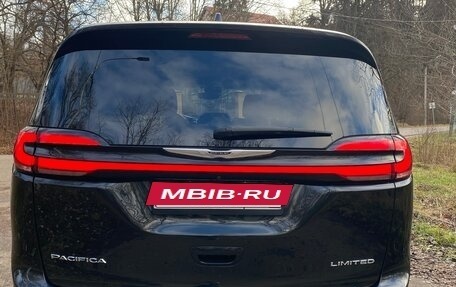 Chrysler Pacifica (RU), 2022 год, 5 900 000 рублей, 6 фотография