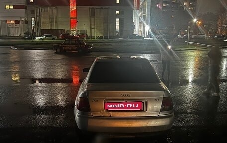 Audi A4, 1995 год, 310 000 рублей, 4 фотография