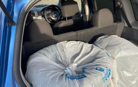 Mazda Demio III (DE), 2006 год, 365 000 рублей, 23 фотография