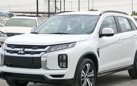 Mitsubishi ASX I рестайлинг, 2024 год, 3 990 000 рублей, 3 фотография