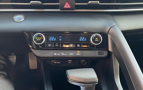 Hyundai Elantra, 2021 год, 1 880 000 рублей, 13 фотография