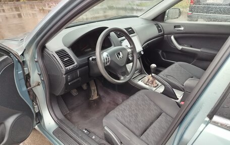 Honda Accord VII рестайлинг, 2004 год, 650 000 рублей, 20 фотография