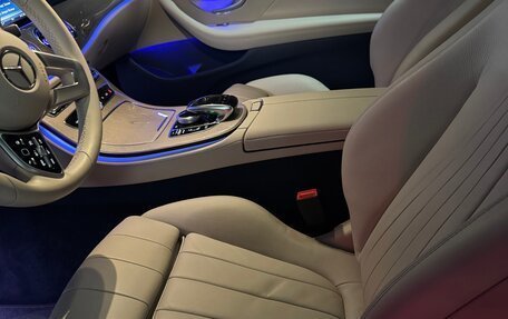 Mercedes-Benz E-Класс, 2019 год, 4 600 000 рублей, 8 фотография