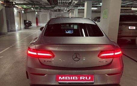 Mercedes-Benz E-Класс, 2019 год, 4 600 000 рублей, 4 фотография