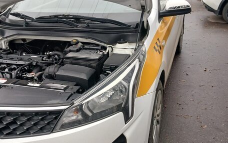 KIA Rio IV, 2022 год, 1 350 000 рублей, 4 фотография